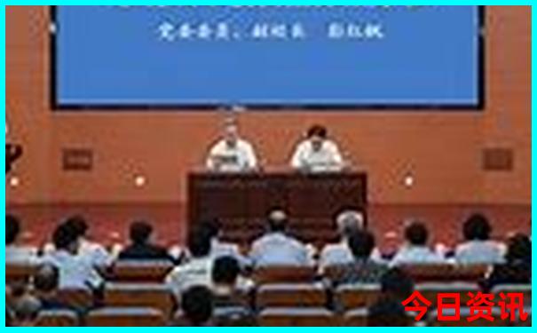 八月份带父母适合去哪里旅游